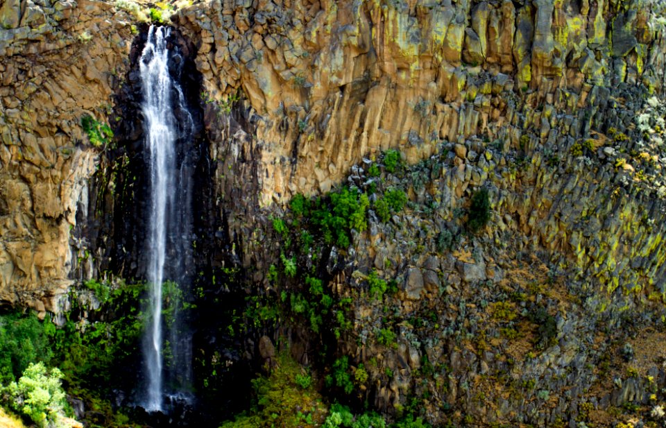 Billy Chinook waterfall, Oregon