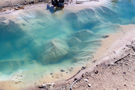 Features of Sunday Geyser pool photo