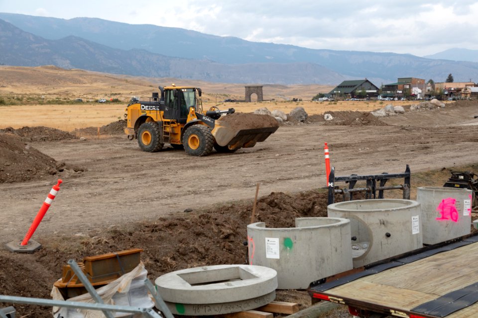 North Entrance Improvement Project: updating Robert Reamer Road (2)