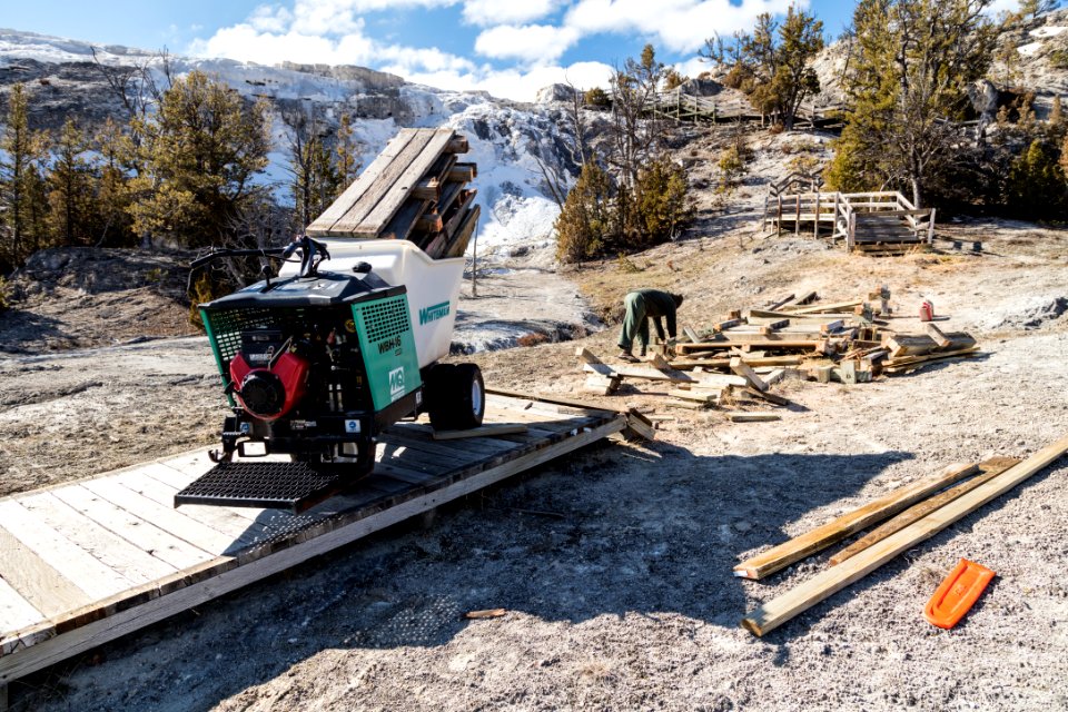 Boardwalk crew at Mammoth Hot Springs (2)