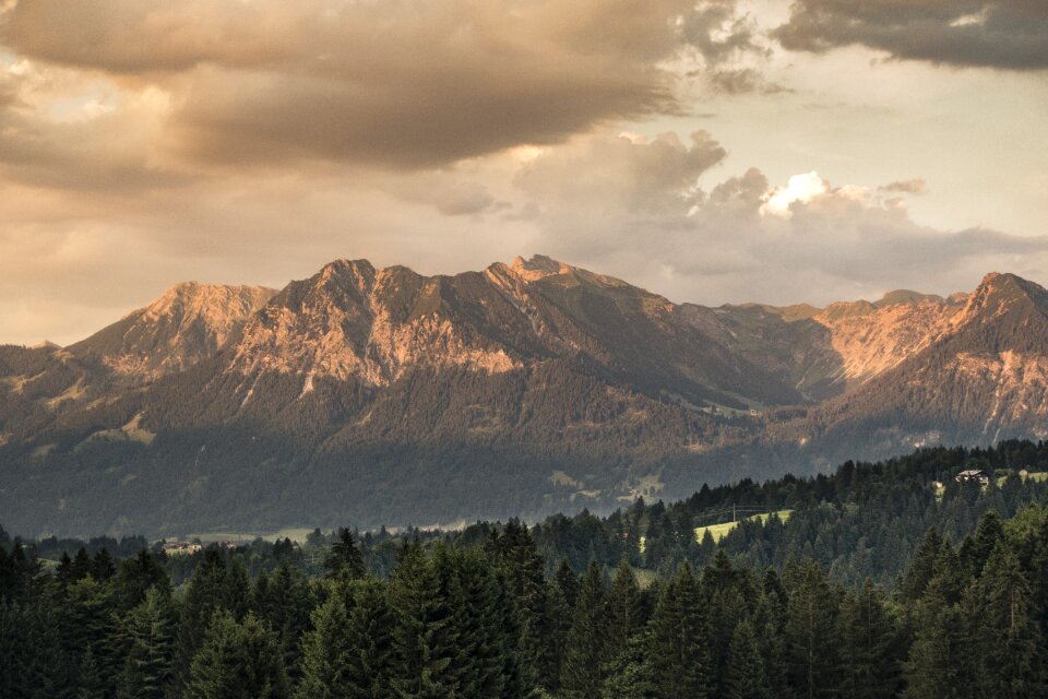 Summer peak outdoor