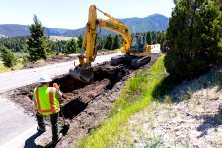 Mammoth Hot Springs water main repair (3)