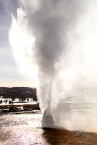 Beehive Geyser eruption 2.17.17