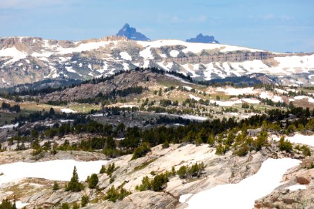 Geologic views along the Beartooth Highway photo