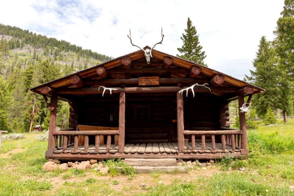 USFS Hellroaring Station