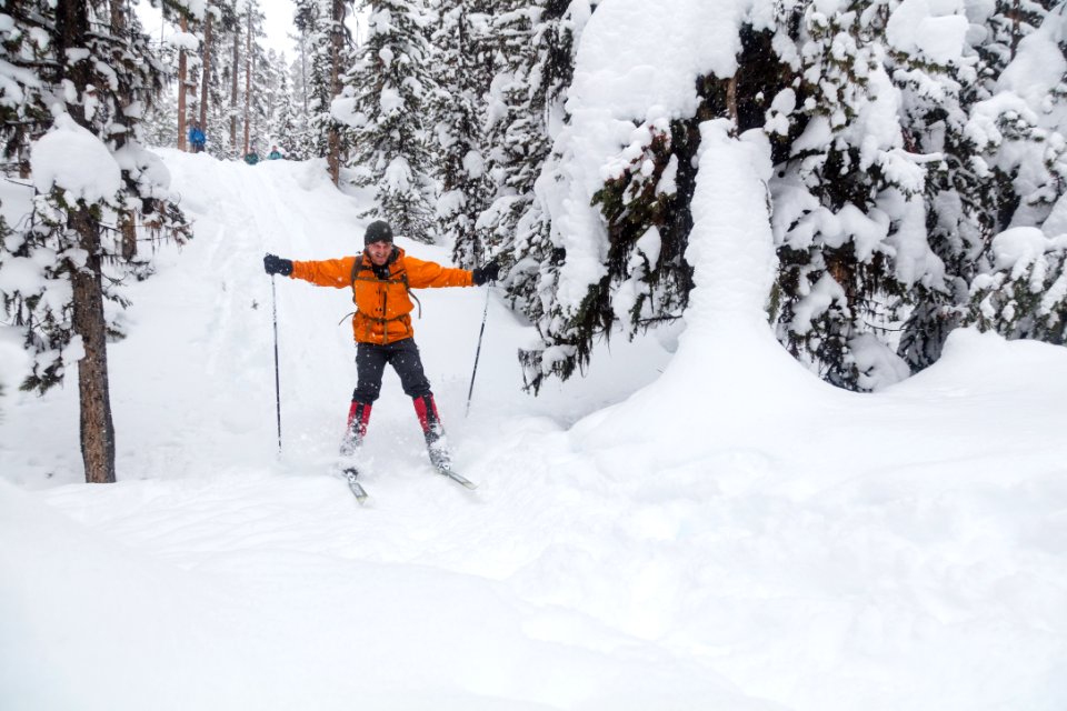 Cross-country skiing the Roller Coaster Trail - Compression Hill
