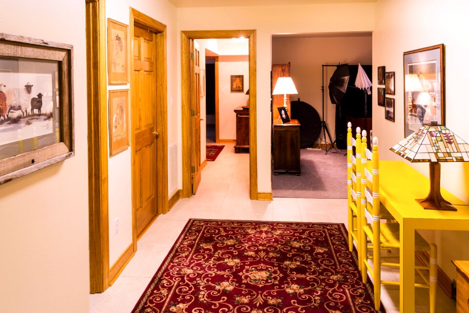 Pass through rooms doors