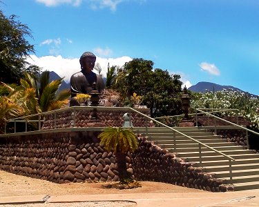 29 (Buddhist Temple in Lahaina)