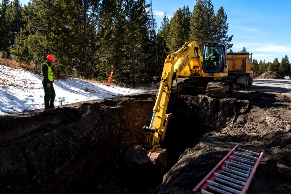 Maintenance crews work to repair a pipeline leak near Canyon Village