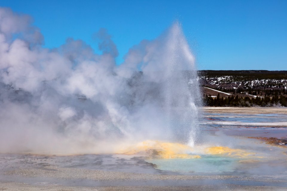 Clepsydra Geyser eruption