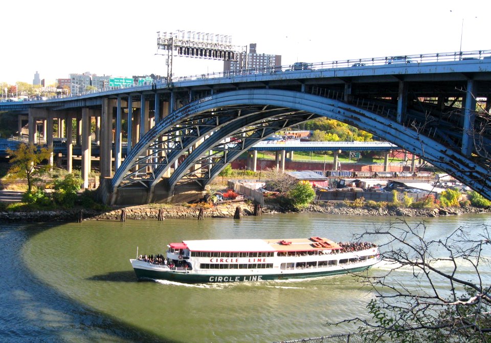 006 (In Harlem River)