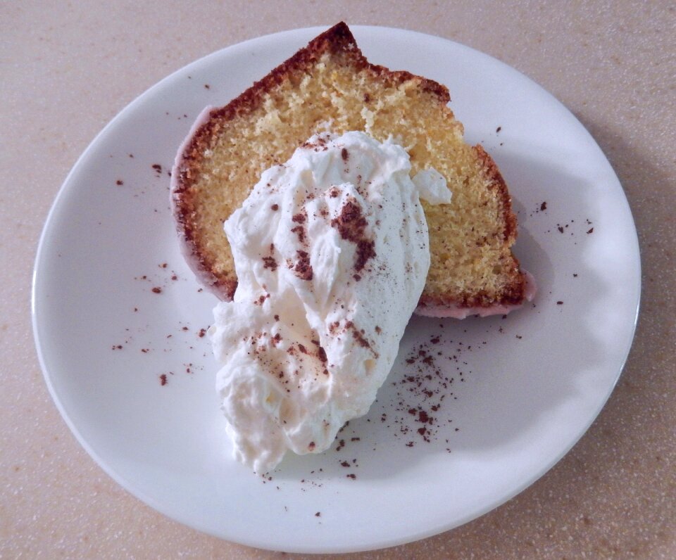 Whipped cream cocoa baked
