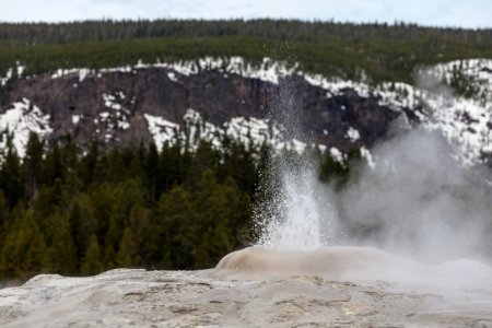 Little Cub Geyser (Lion Group)
