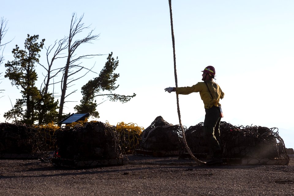 Helicopter crews haul rocks for Mt. Washburn Trail rehabilitation (2)