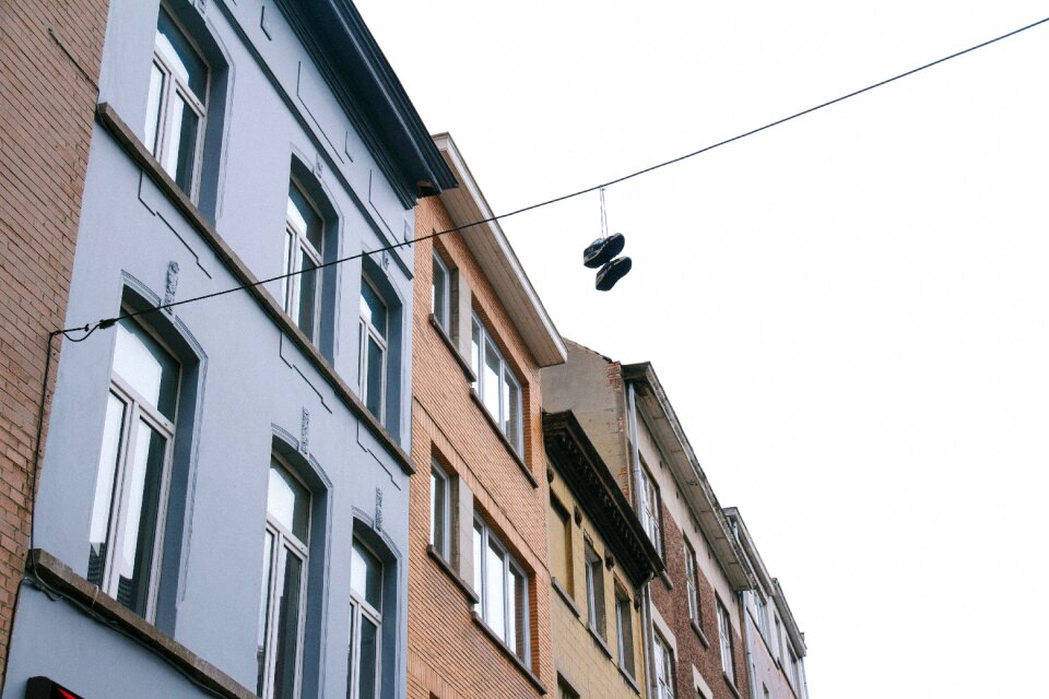 Wire houses apartments