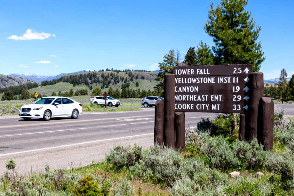 Tower Junction southbound sign