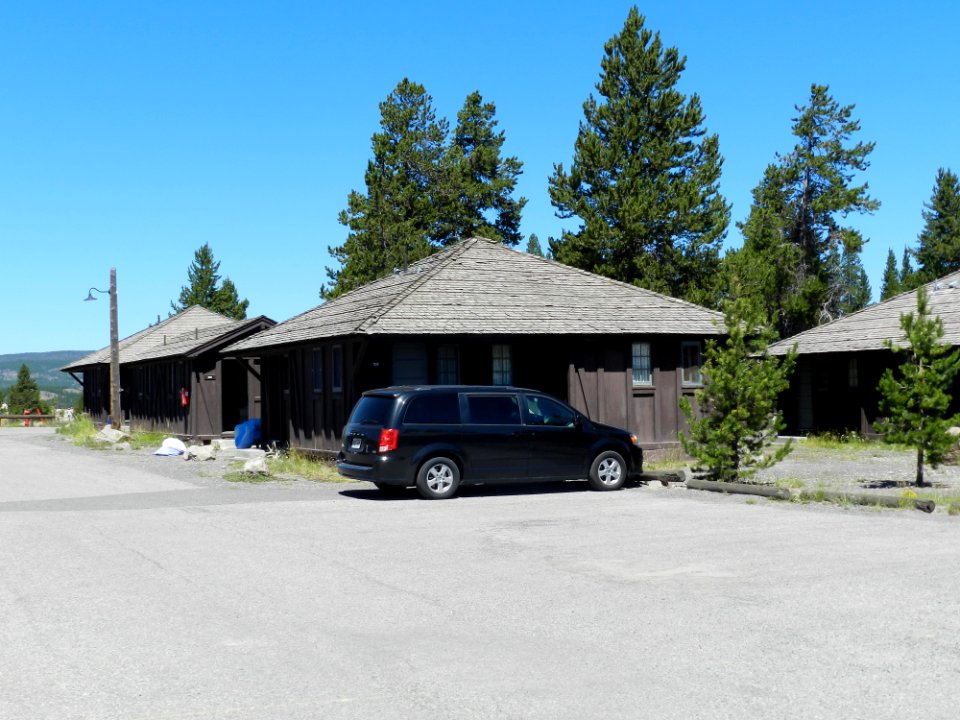 Old Faithful Lodge, car parked in front of cabin