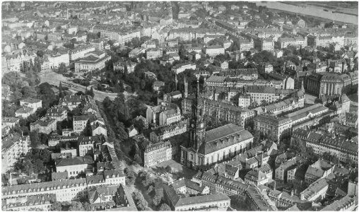 Dresden 1943 - Die Neustadt in Richtung Nordostost