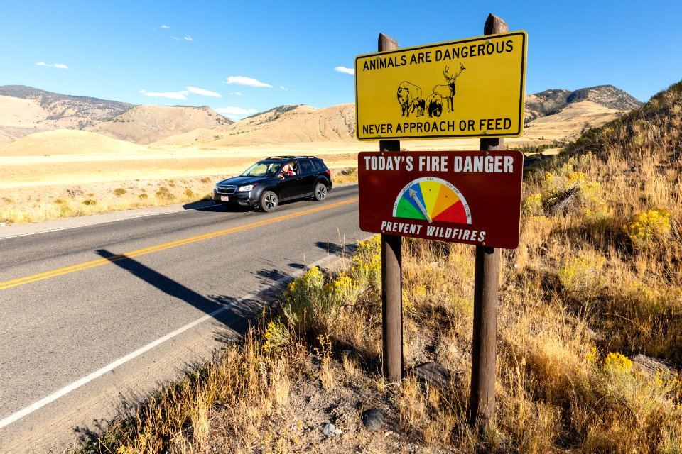 Fire Danger sign (wide) at Moderate