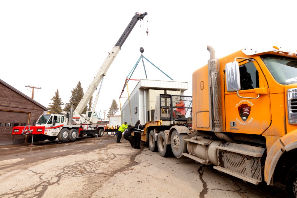 Relocating the Yellowstone Physical Science Lab in YACC Camp (6)