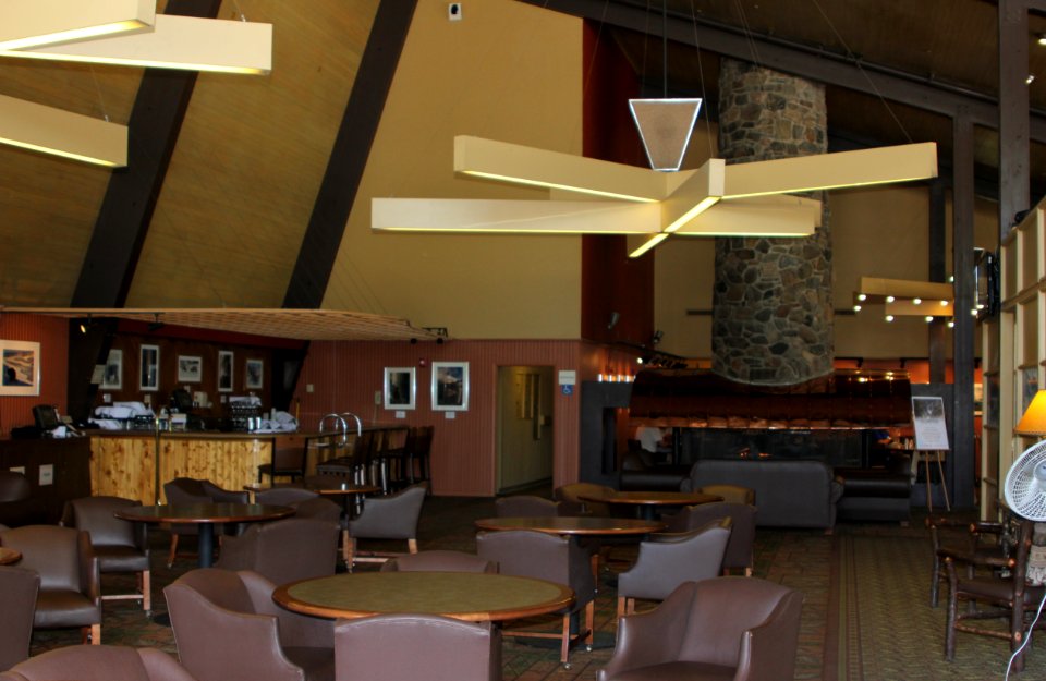 Canyon Lodge, lounge