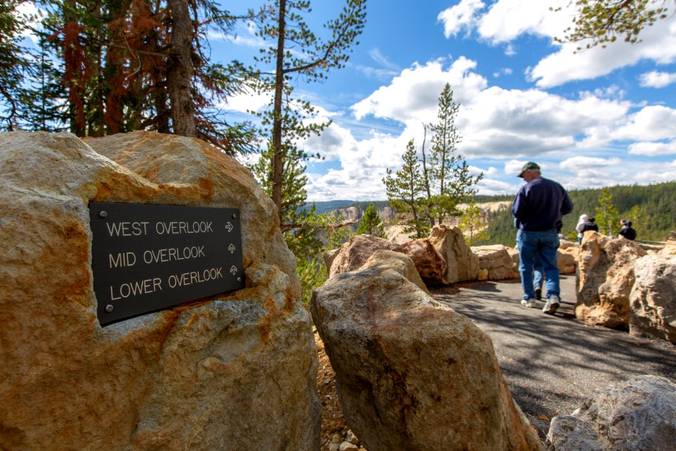 Accessible walkway to the West Overlook at Inspiration Point