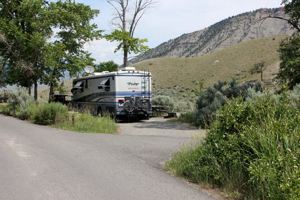 Mammoth Hot Springs Campground