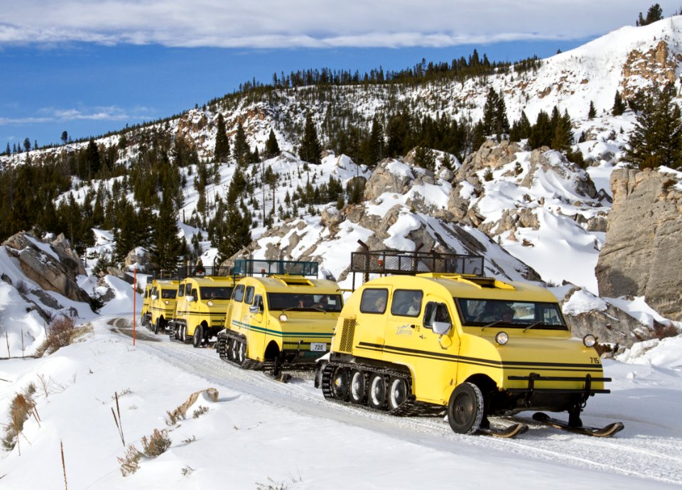 The last trip for the Xanterra Bombardier snowcoaches. The Hoodoos
