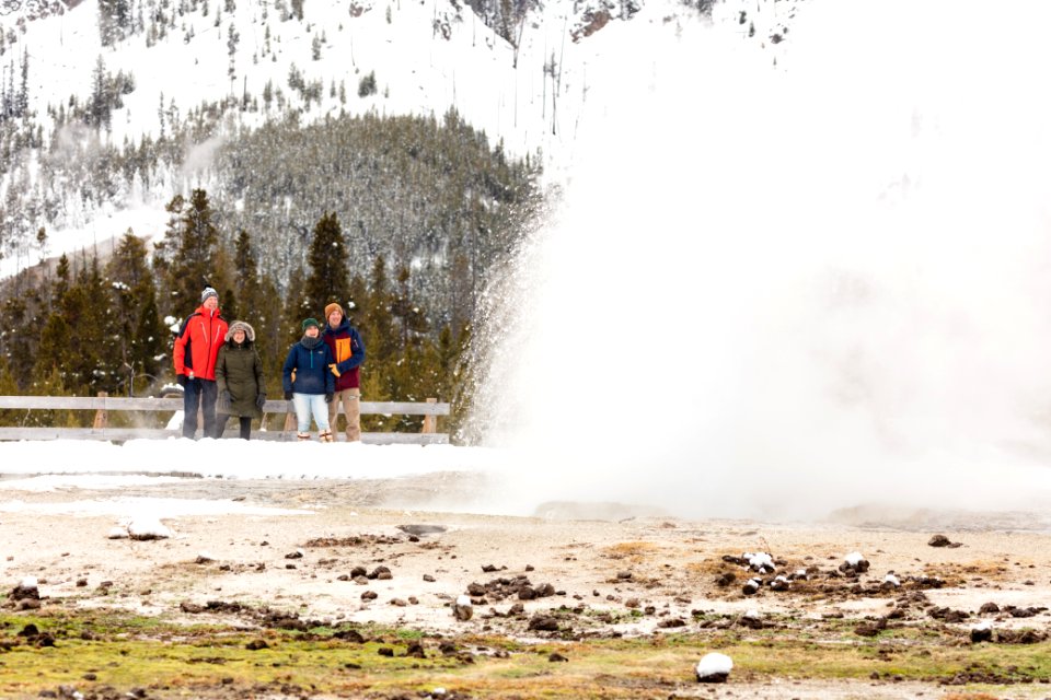 Group watches Jewel Geyser Erupt in Biscuit Basin