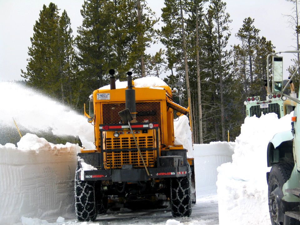 Plowing Craig Pass (23)