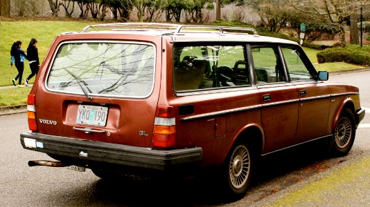 1986-volvo-245-1305698-9692341