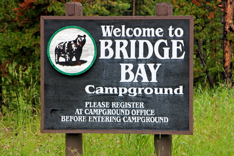 Bridge Bay Campground Welcome sign