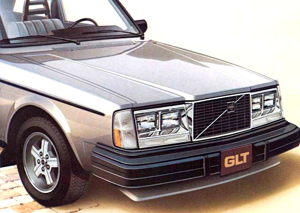 1981 Volvo Full-Line Page 3