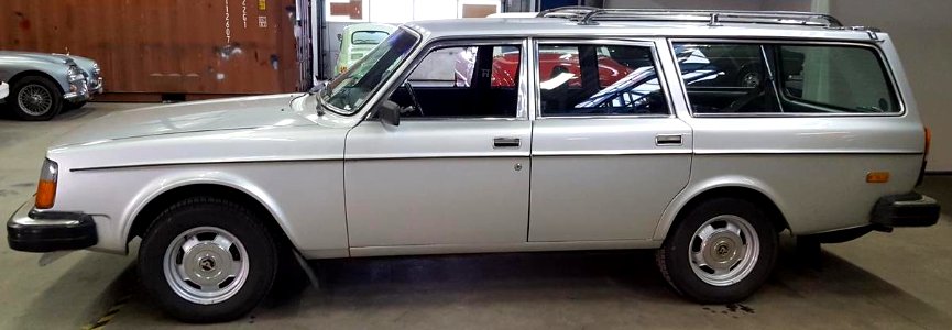 19740895-1980-volvo-245-std