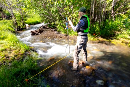 Park hydrologist, Erin White, taking high-precision water velocity measurements in Reese Creek (3)