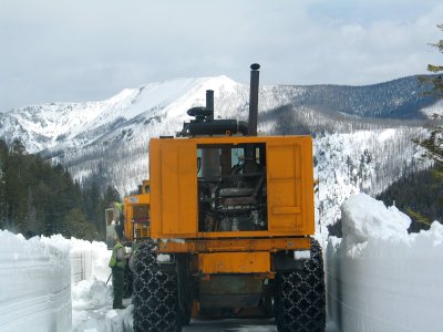 Replacing ribbon bolts on Sylvan on blower
