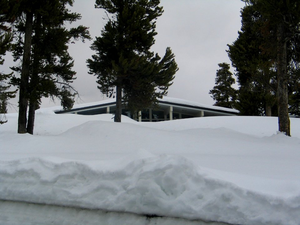 Lake Clinic Entrance