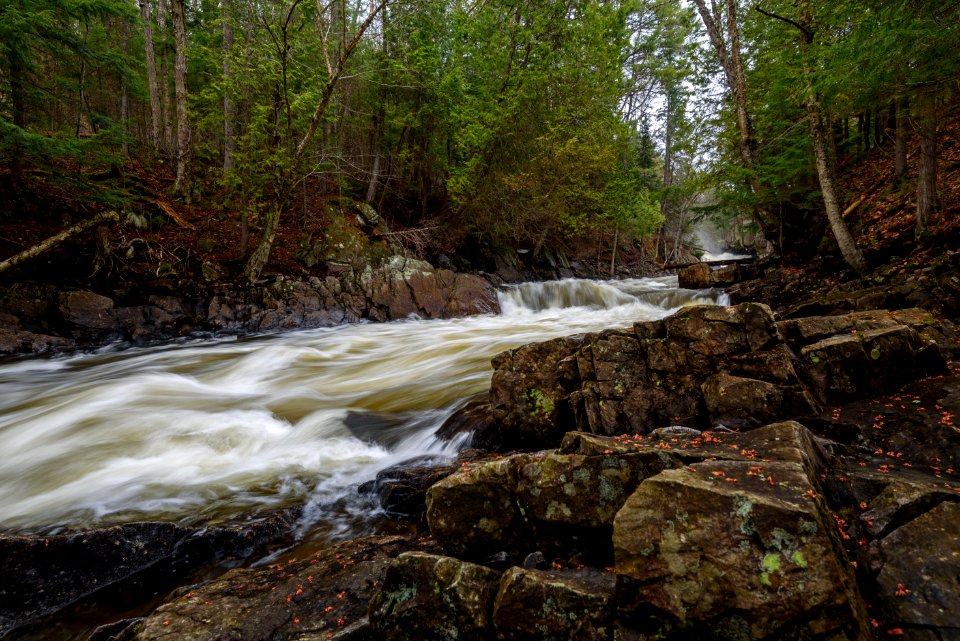Brook's Falls, Ontario