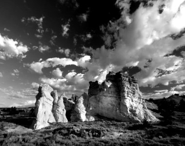 ROCKS & SKY (7-15-2019) castle garden rock art site, fremont co, wy -14 BW