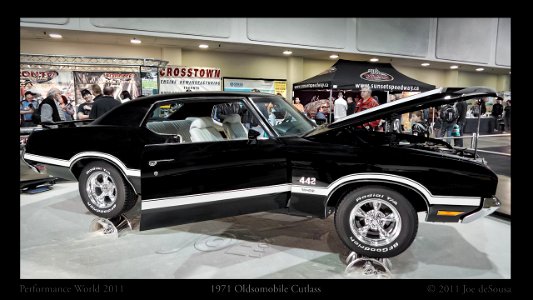 1971 Oldsmobile W-30 Cutlass photo