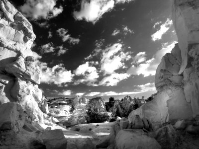 ROCKS & SKY (7-15-2019) castle garden rock art site, fremont co, wy -16 BW