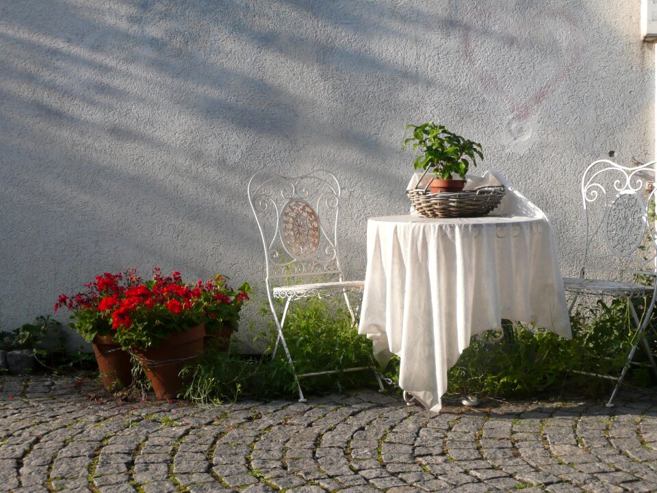 White decoration gray table
