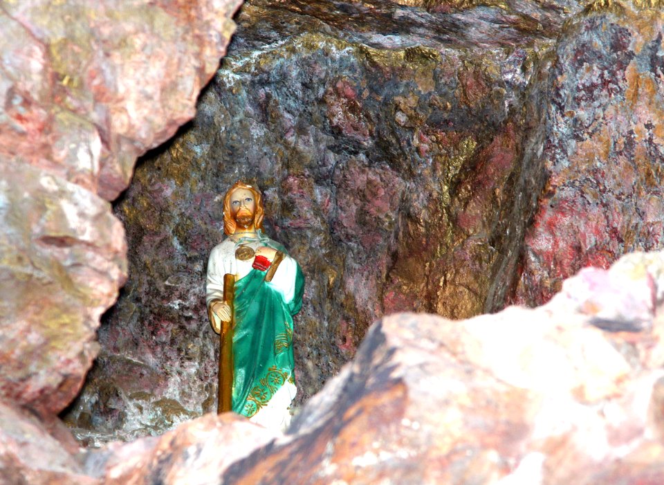 HUMBOLDT CANYON, Patagonia Hills, scc, az (3-18-14) miners' shrine