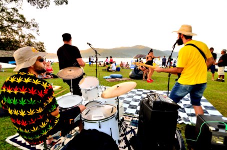 Rock na lagoa
