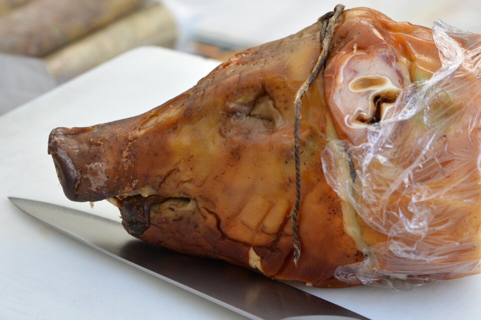 Pig pig's head knife