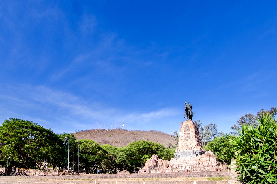 Monumento a Guemes