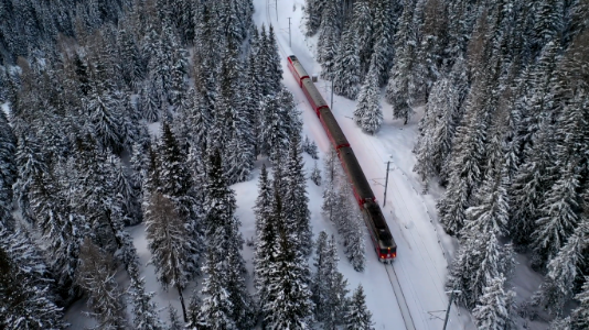 2310-Train through snow photo