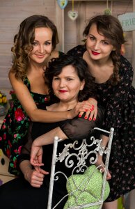 Family happiness sisters