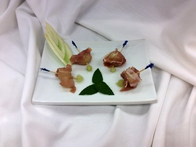 Hors D's and Mocktails
