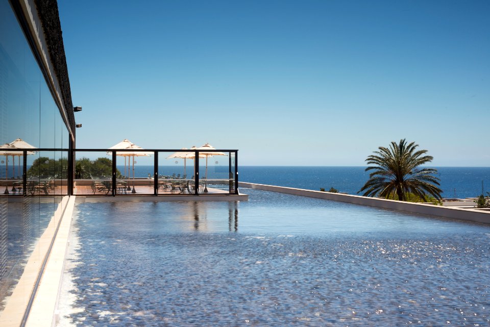 TERRACE PIANO BAR "MOURO"